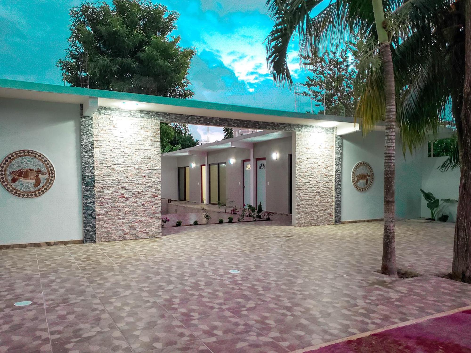 בקאלאר Hotel Blue Turtle מראה חיצוני תמונה
