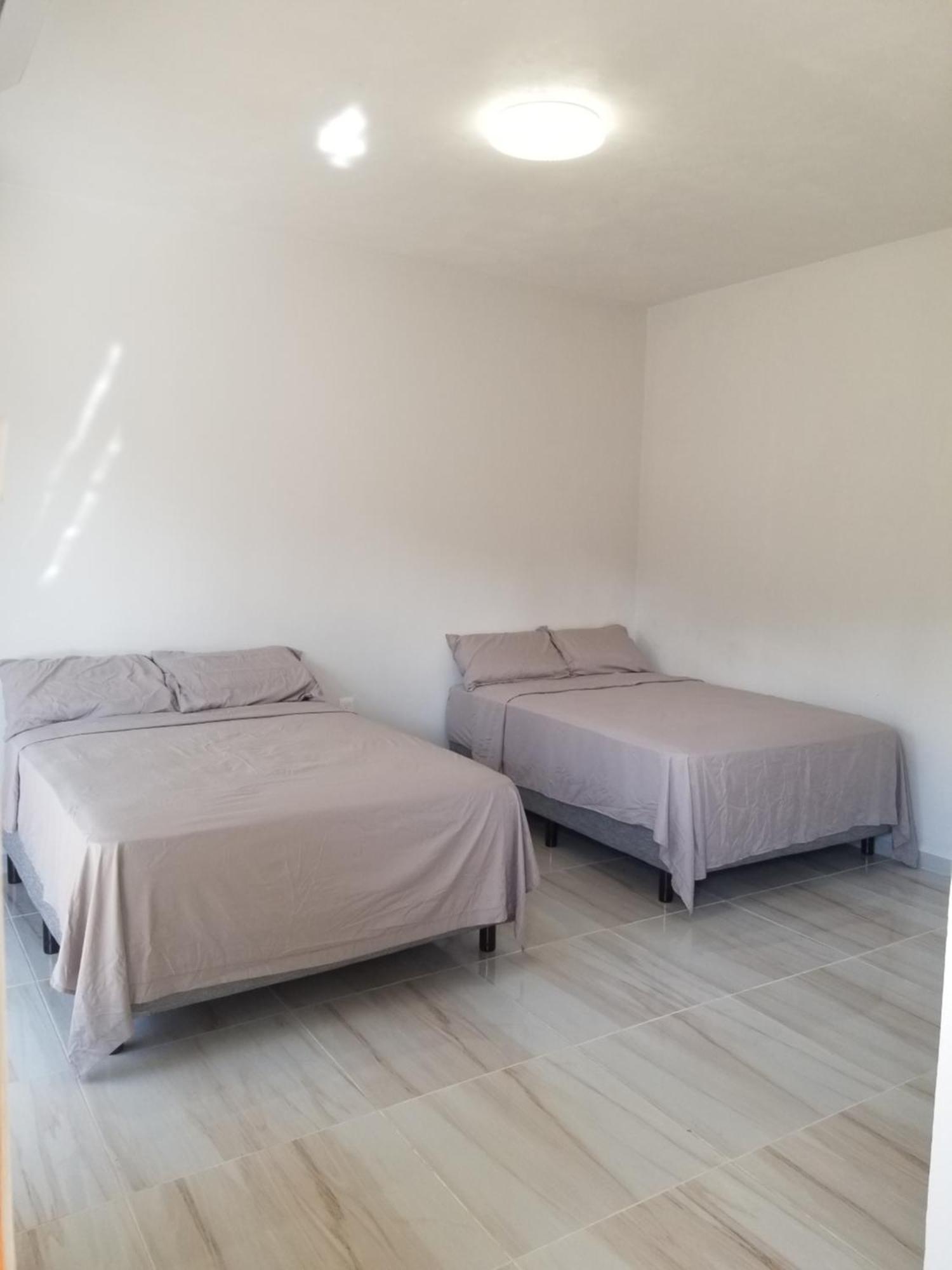 בקאלאר Hotel Blue Turtle מראה חיצוני תמונה
